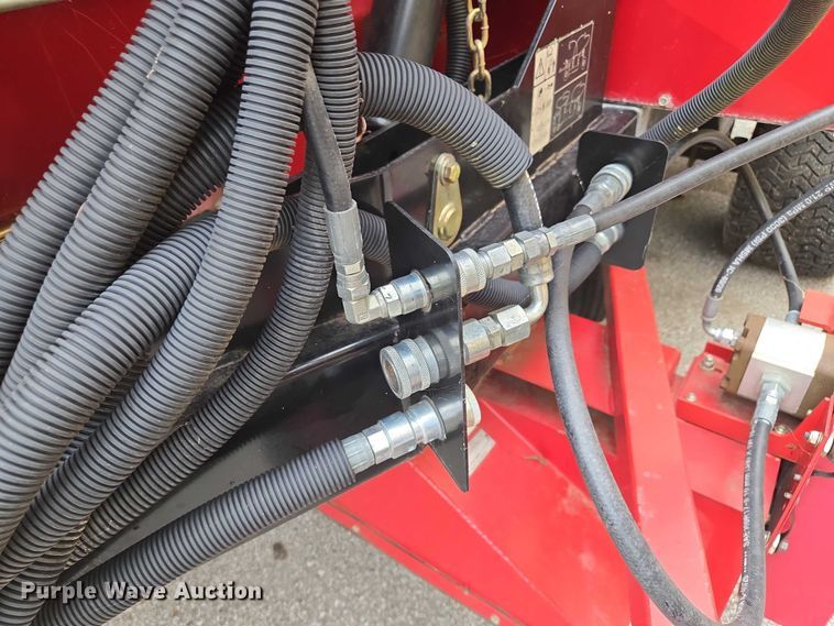 image for item EF1913 Toro Varsa-Vac turf sweeper