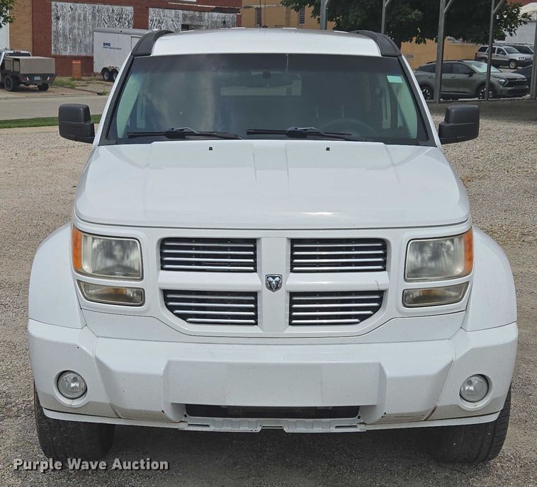 image for item EF1933 2011 Dodge Nitro SUV