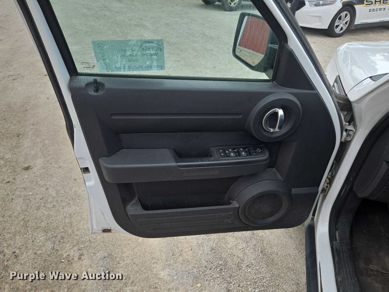 image for item EF1933 2011 Dodge Nitro SUV