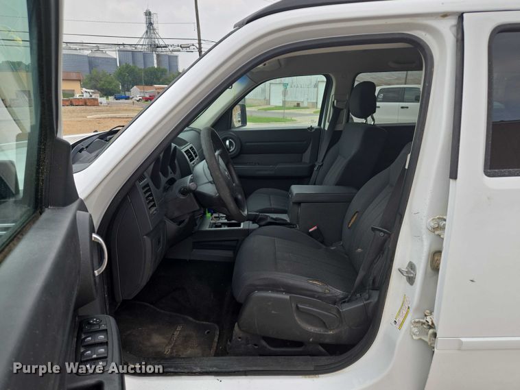 image for item EF1933 2011 Dodge Nitro SUV