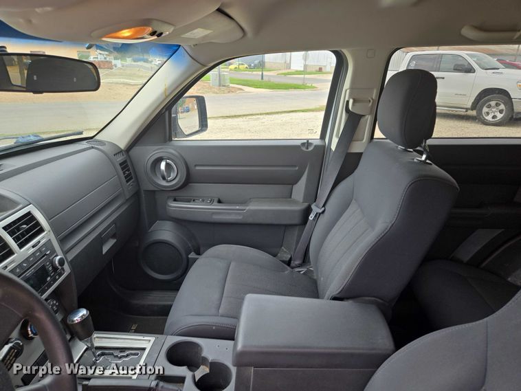 image for item EF1933 2011 Dodge Nitro SUV