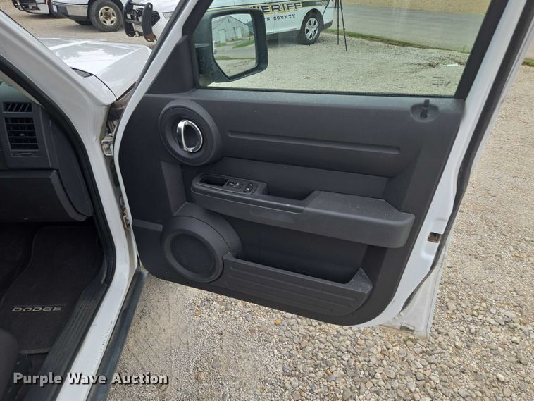 image for item EF1933 2011 Dodge Nitro SUV