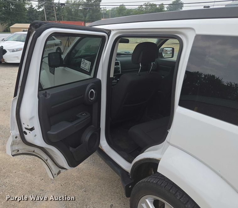 image for item EF1933 2011 Dodge Nitro SUV