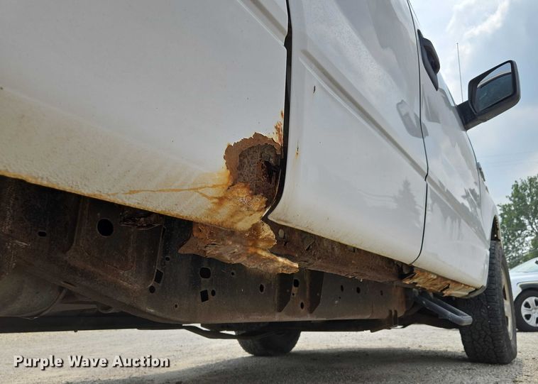 image for item EF1935 2010 Ford F150  SuperCab pickup truck