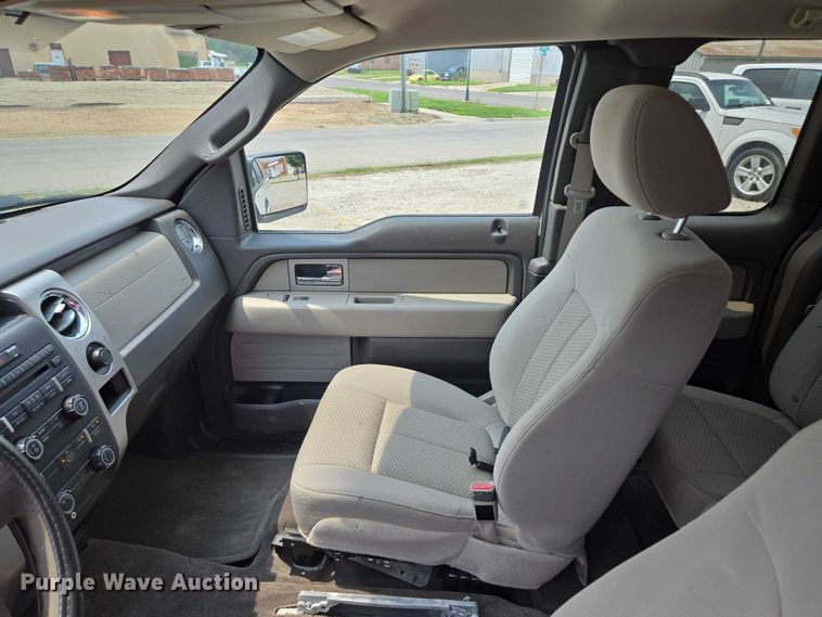 image for item EF1935 2010 Ford F150  SuperCab pickup truck