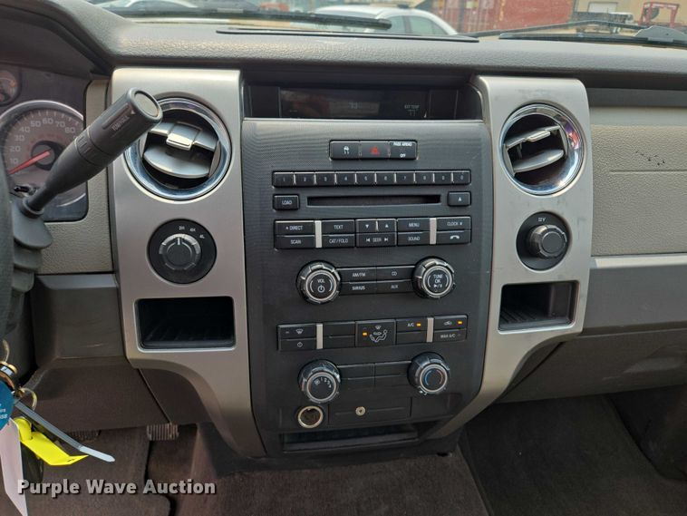 image for item EF1935 2010 Ford F150  SuperCab pickup truck