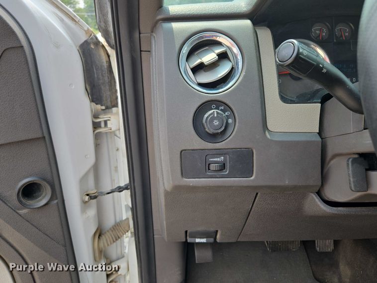 image for item EF1935 2010 Ford F150  SuperCab pickup truck