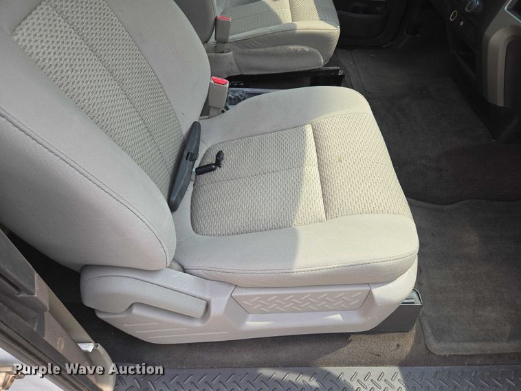 image for item EF1935 2010 Ford F150  SuperCab pickup truck