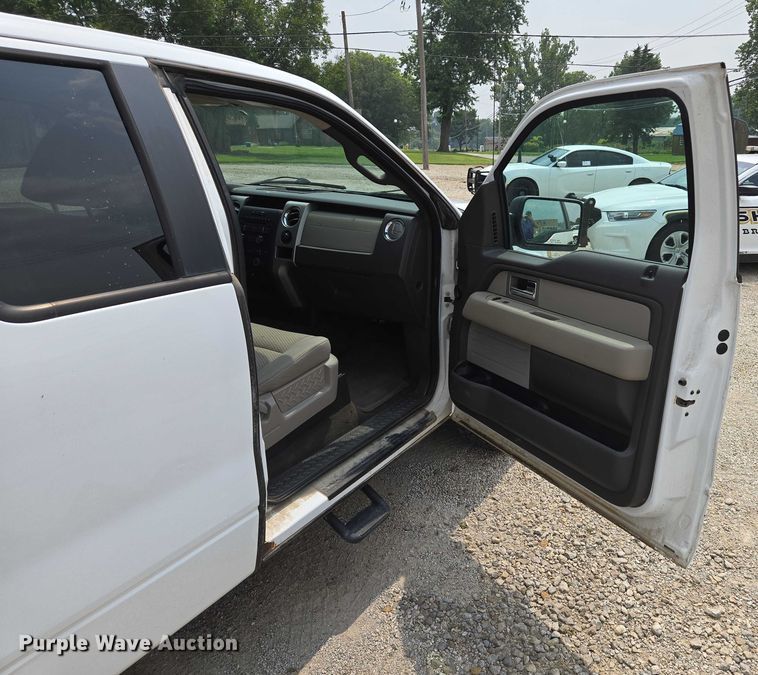 image for item EF1935 2010 Ford F150  SuperCab pickup truck