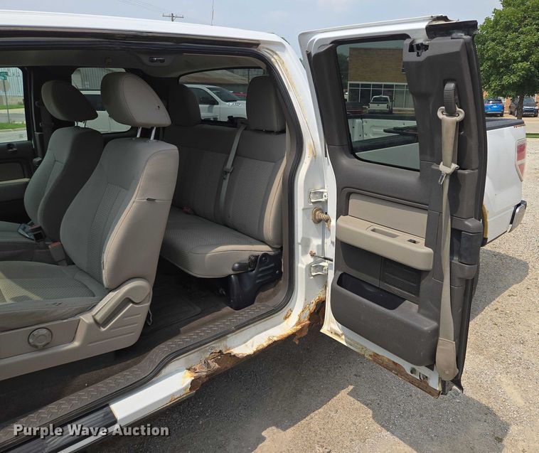 image for item EF1935 2010 Ford F150  SuperCab pickup truck