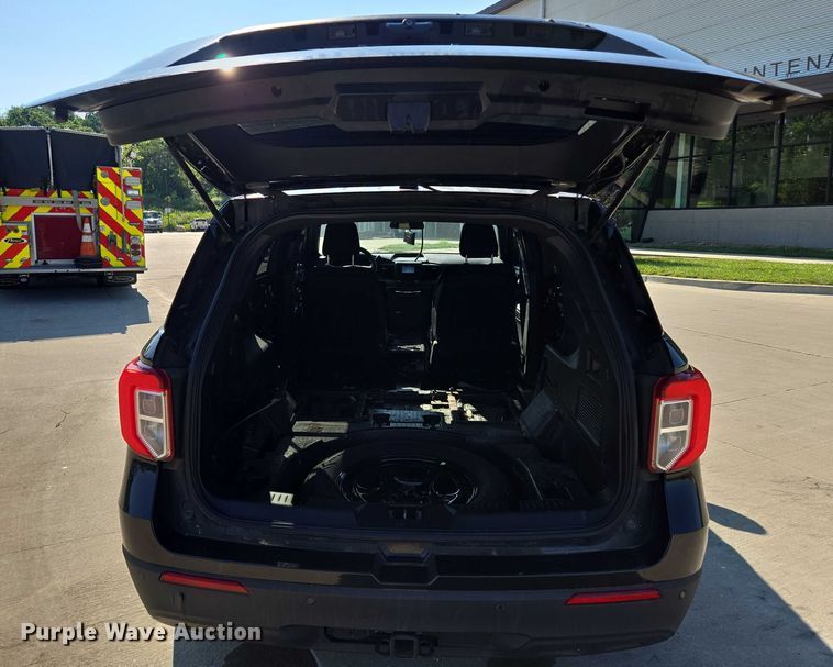 image for item EF1936 2020 Ford Explorer Police Interceptor SUV