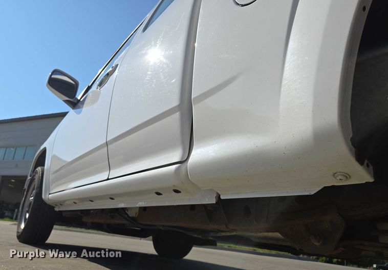 image for item EF1937 2012 Chevrolet Colorado pickup truck