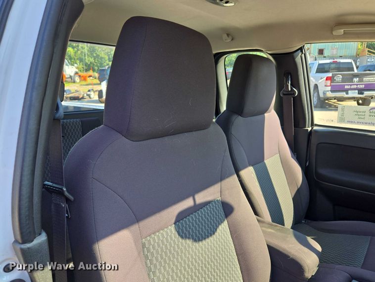 image for item EF1937 2012 Chevrolet Colorado pickup truck
