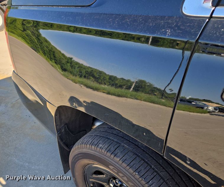 image for item EF1938 2019 Chevrolet Tahoe Police SUV