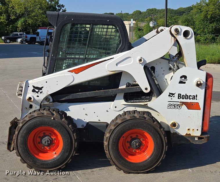 image for item EF1939 2018 Bobcat S650 skid steer loader