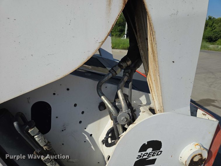 image for item EF1939 2018 Bobcat S650 skid steer loader