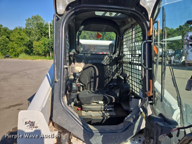 image for item EF1939 2018 Bobcat S650 skid steer loader