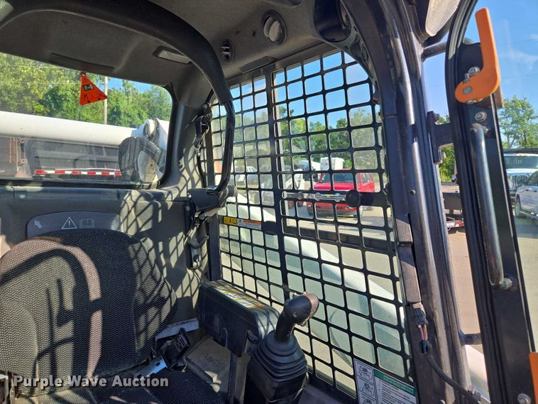 image for item EF1939 2018 Bobcat S650 skid steer loader