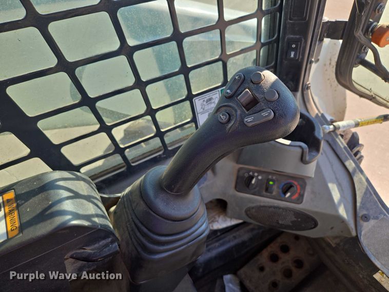 image for item EF1939 2018 Bobcat S650 skid steer loader