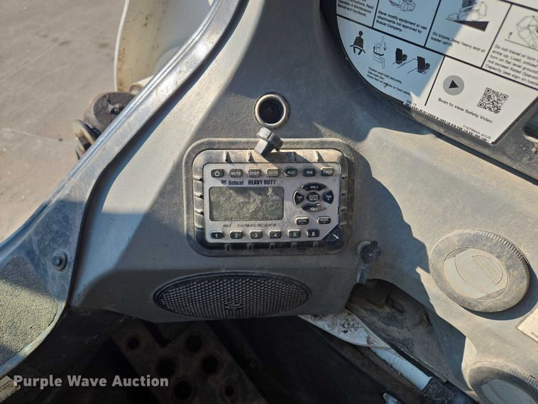 image for item EF1939 2018 Bobcat S650 skid steer loader