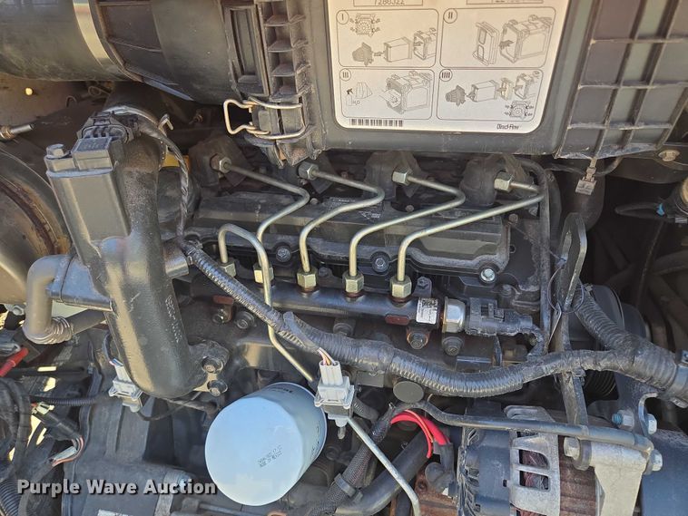 image for item EF1939 2018 Bobcat S650 skid steer loader