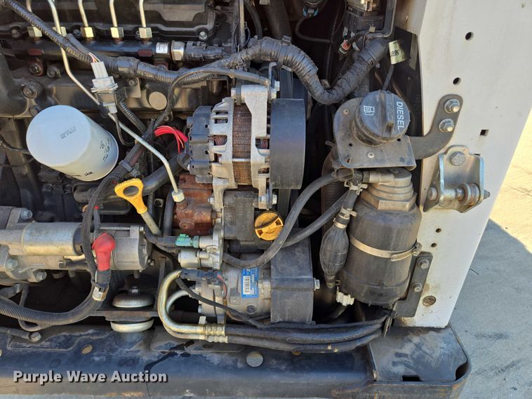 image for item EF1939 2018 Bobcat S650 skid steer loader