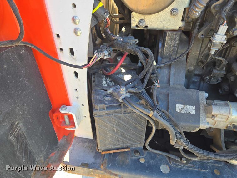 image for item EF1939 2018 Bobcat S650 skid steer loader