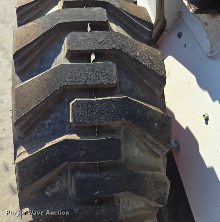 image for item EF1939 2018 Bobcat S650 skid steer loader