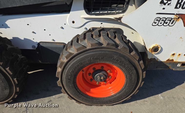 image for item EF1939 2018 Bobcat S650 skid steer loader
