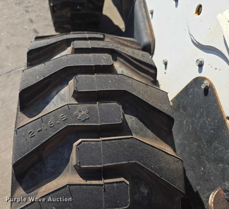 image for item EF1939 2018 Bobcat S650 skid steer loader