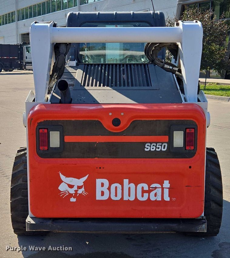 image for item EF1940 2019 Bobcat S650 skid steer loader