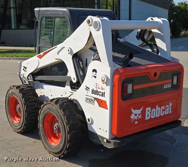image for item EF1940 2019 Bobcat S650 skid steer loader
