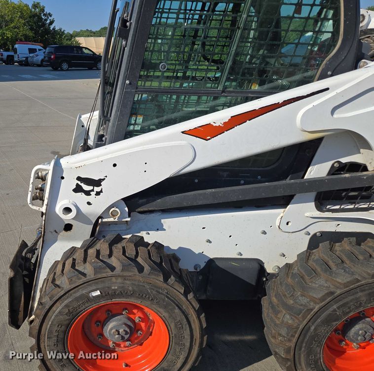 image for item EF1940 2019 Bobcat S650 skid steer loader
