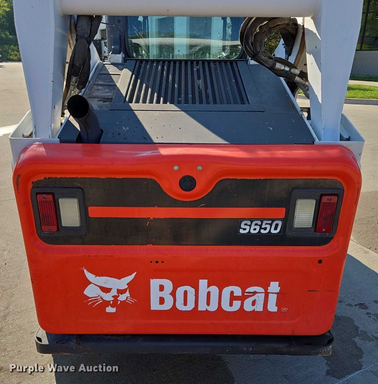 image for item EF1940 2019 Bobcat S650 skid steer loader