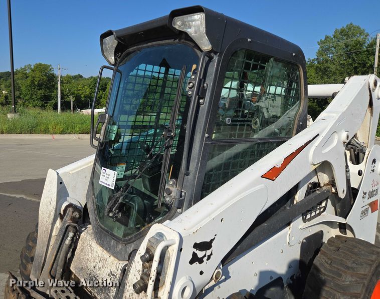image for item EF1940 2019 Bobcat S650 skid steer loader