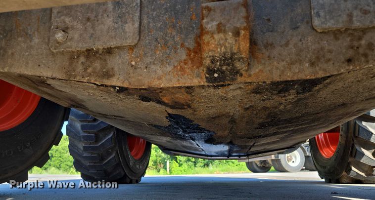 image for item EF1940 2019 Bobcat S650 skid steer loader