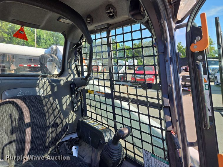 image for item EF1940 2019 Bobcat S650 skid steer loader