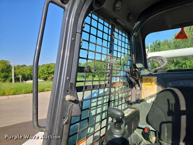 image for item EF1940 2019 Bobcat S650 skid steer loader