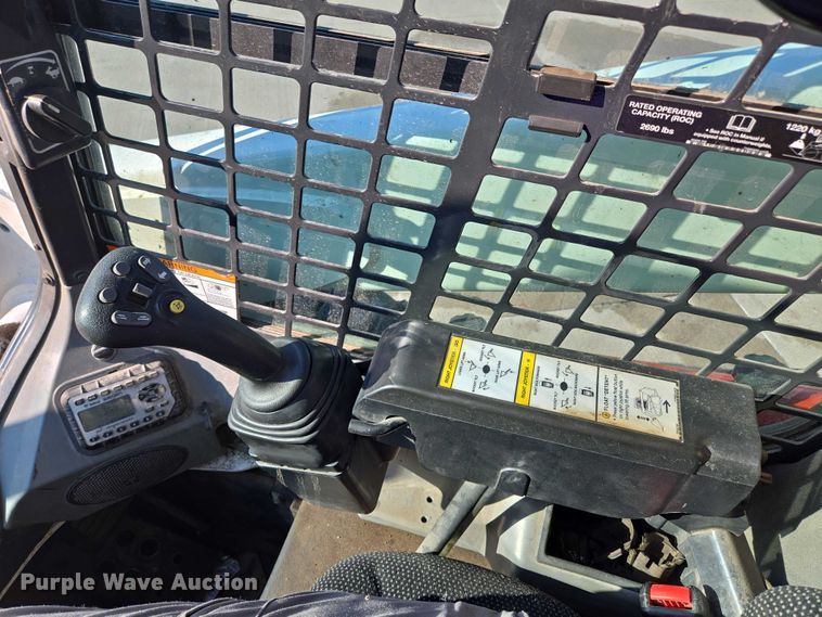 image for item EF1940 2019 Bobcat S650 skid steer loader