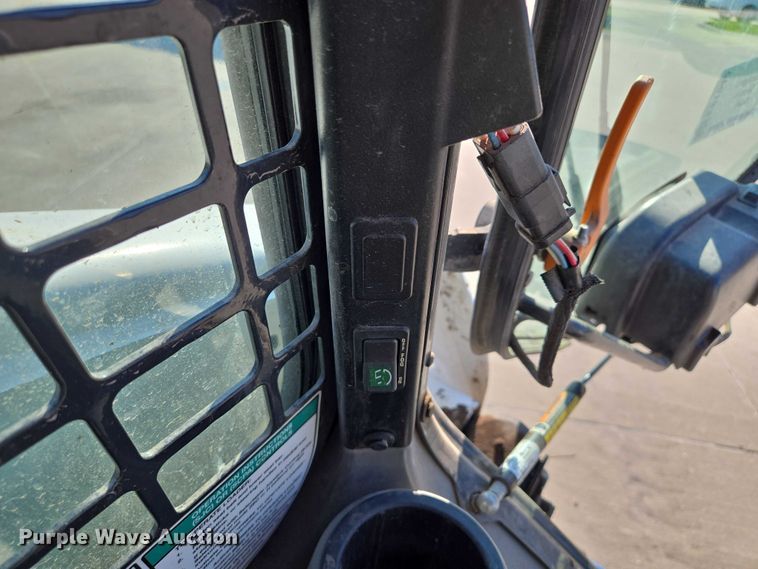 image for item EF1940 2019 Bobcat S650 skid steer loader