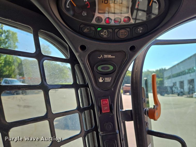 image for item EF1940 2019 Bobcat S650 skid steer loader