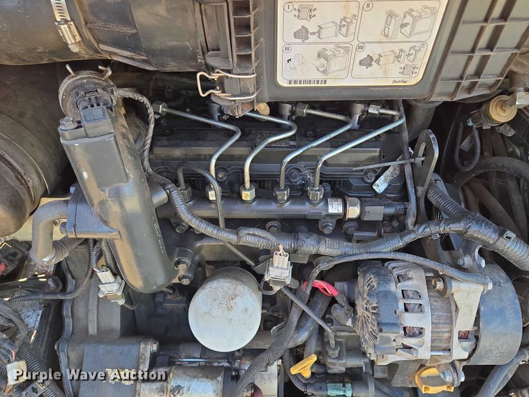 image for item EF1940 2019 Bobcat S650 skid steer loader