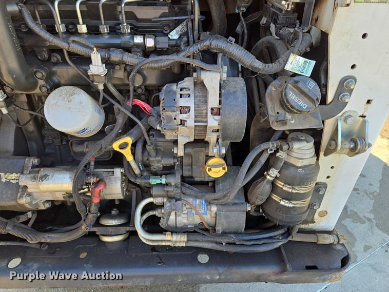 image for item EF1940 2019 Bobcat S650 skid steer loader