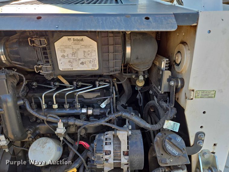 image for item EF1940 2019 Bobcat S650 skid steer loader