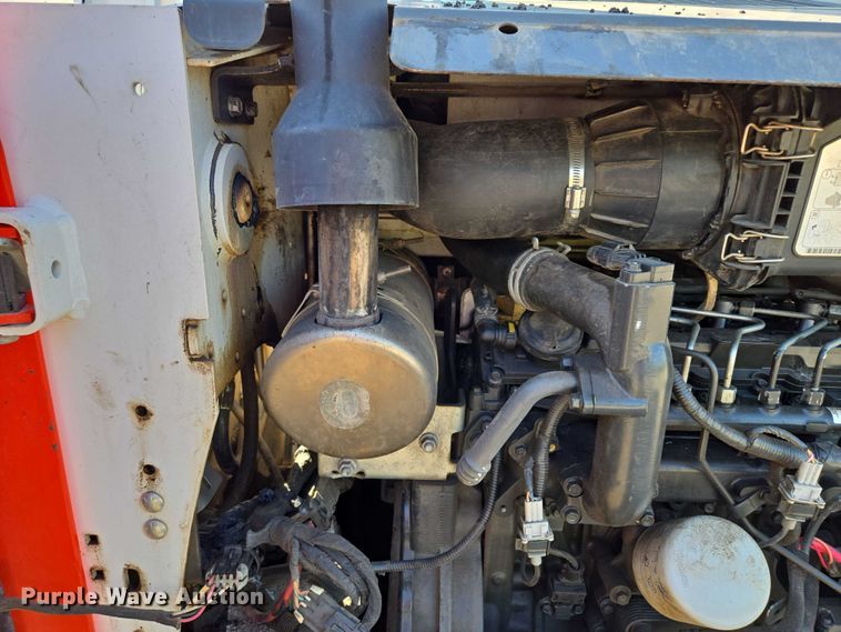 image for item EF1940 2019 Bobcat S650 skid steer loader