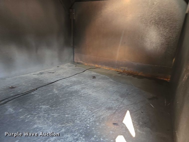 image for item EF1941 2016 Ravo 5 Series 540 street sweeper