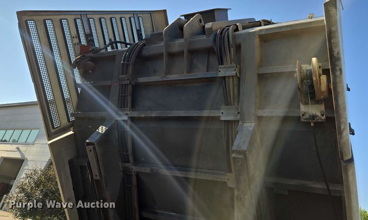 image for item EF1941 2016 Ravo 5 Series 540 street sweeper