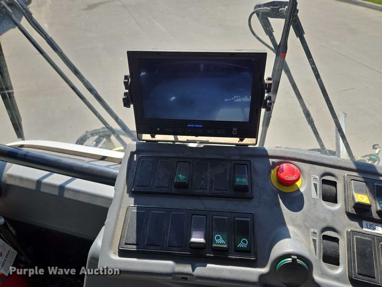 image for item EF1941 2016 Ravo 5 Series 540 street sweeper