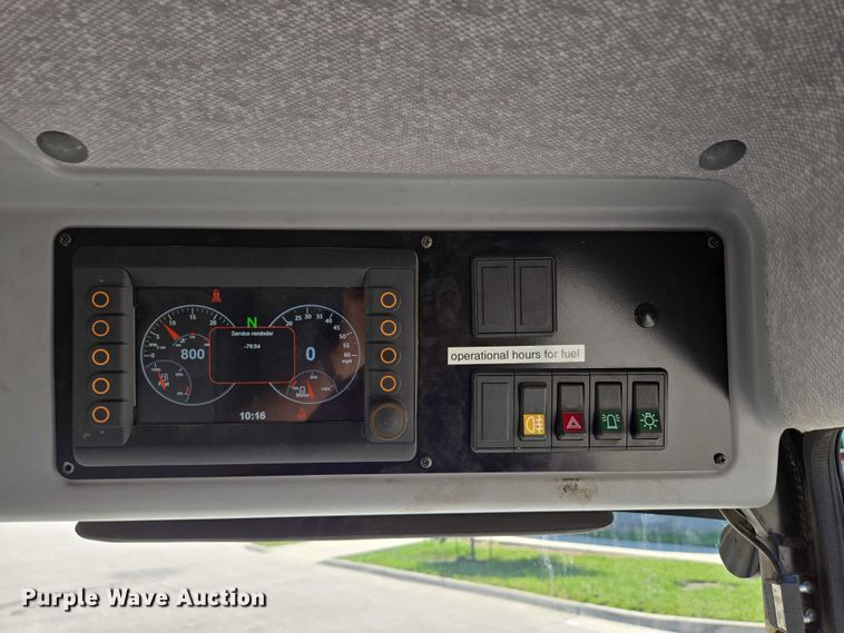 image for item EF1941 2016 Ravo 5 Series 540 street sweeper