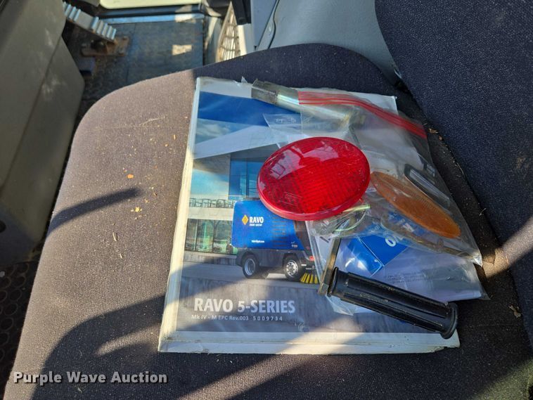 image for item EF1941 2016 Ravo 5 Series 540 street sweeper